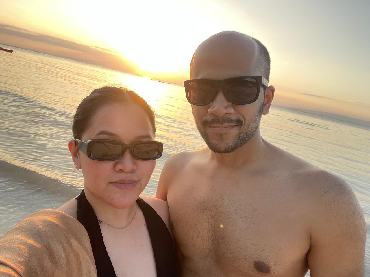 Sunset selfie at the beach in Siquijor